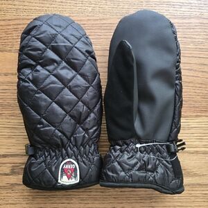 GERRY ALEXA Heritage Insulated Mittens Black Gloves Quilted Mittens S / M NWOT
